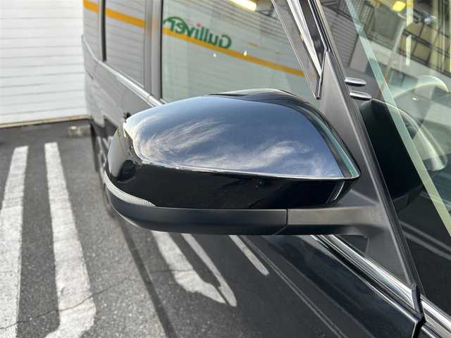 トヨタ ヴォクシー ハイブリッド S－Z 埼玉県 2023(令5)年 3.2万km グリッターブラックガラスフレーク 純正ナビ/　(HDMI/Bluetooth/USB/Miracast/CD/DVD)/バックカメラ/フルセグテレビ/ビルトインETC2.0/前後ドライブレコーダー/パワーバックドア/両側パワースライドドア/ハーフレザーシート/ステアリングヒーター/運転席・助手席シートヒーター/レーダークルーズコントロール/衝突被害軽減ブレーキ/車線逸脱警報/クリアランスソナー/電子パーキングシステム/ブレーキホールド/オートハイビーム/オートLEDライト/ドアバイザー/純正フロアマット/純正17インチアルミホイール