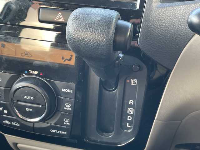 日産 ルークス G 茨城県 2010(平22)年 8.2万km クリアベージュ 純正ＳＤナビ　/-TV/BT/CD/SD/パワースライドドア　/バックカメラ　/ＥＴＣ　/プッシュスタート　/スペアキー　/純正フロアマット　/パワーステアリング　/パワーウインドウ　/エアバックＷ　/取扱説明書