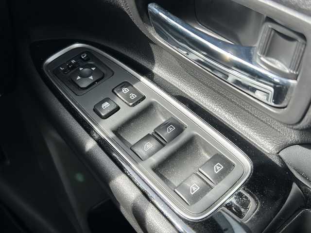 三菱 アウトランダー ＰＨＥＶ G 山口県 2020(令2)年 4.2万km ルビーブラックP 禁煙車/スマートキー/プッシュスタート/ETC/全方位カメラ/純正メモリナビ/(DTV/BT/DVD/ラジオ)/パワーシート/シートヒーター/ステアリングヒーター/ブラインドスポットモニター/レーダークルーズコントロール/パドルシフト/衝突軽減ブレーキ/パワーバックドア/オートライト/オートエアコン/純正フロアマット/純正アルミホイール