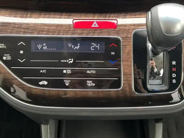 ホンダ オデッセイ G エアロ ホンダセンシング 大阪府 2018(平30)年 1.6万km プラチナホワイトパール ホンダセンシング/ワンオーナー/純正ナビ/・フルセグ・BT/バックカメラ/両側パワースライドドア/ETC2.0/USB端子/エコアシストシステム/ISOFIX取り付け装置/ホンダインターナビシステム/後席サンシェード付き/後席用クーラー/３列目シガーソケット付き