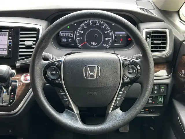 ホンダ オデッセイ G エアロ ホンダセンシング 大阪府 2018(平30)年 1.6万km プラチナホワイトパール ホンダセンシング/ワンオーナー/純正ナビ/・フルセグ・BT/バックカメラ/両側パワースライドドア/ETC2.0/USB端子/エコアシストシステム/ISOFIX取り付け装置/ホンダインターナビシステム/後席サンシェード付き/後席用クーラー/３列目シガーソケット付き