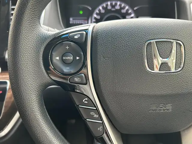 ホンダ オデッセイ G エアロ ホンダセンシング 大阪府 2018(平30)年 1.6万km プラチナホワイトパール ホンダセンシング/ワンオーナー/純正ナビ/・フルセグ・BT/バックカメラ/両側パワースライドドア/ETC2.0/USB端子/エコアシストシステム/ISOFIX取り付け装置/ホンダインターナビシステム/後席サンシェード付き/後席用クーラー/３列目シガーソケット付き
