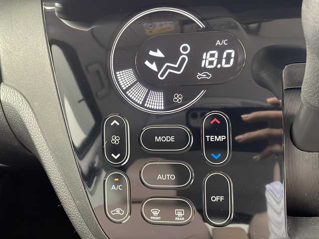 日産 デイズ ルークス HWS X Vセレクション 岐阜県 2018(平30)年 5.3万km ブラック 純正ナビ/CD/DVD/Bluetooth/AUX/SD/AM/FM/フルセグTV/両側パワースライドドア/エマージェンシーブレーキ/アダプティブヘッドライト/デジタルルームミラー/ETC/横滑り抑制機能/ステアリングスイッチ/オートアエコン/電動格納ミラー/スマートキー/プッシュスタート/ハーフレザーシート/LEDオートヘッドライト/フォグランプ/純正15インチアルミホイール/純正ドアバイザー/純正フロアマット