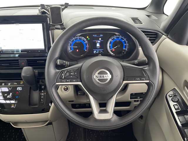 日産 ルークス X 愛知県 2020(令2)年 6.2万km プレミアムサンシャインオレンジ 衝突軽減システム/９型SDナビ/全方位カメラ/パワースライドドア/フルセグ/CD/DVD/Bluetooth/バックカメラ/コーナーセンサー/イージーオープン機能/ドライブレコーダー/ETC/ステアリングスイッチ/スマートキー/プッシュスタート