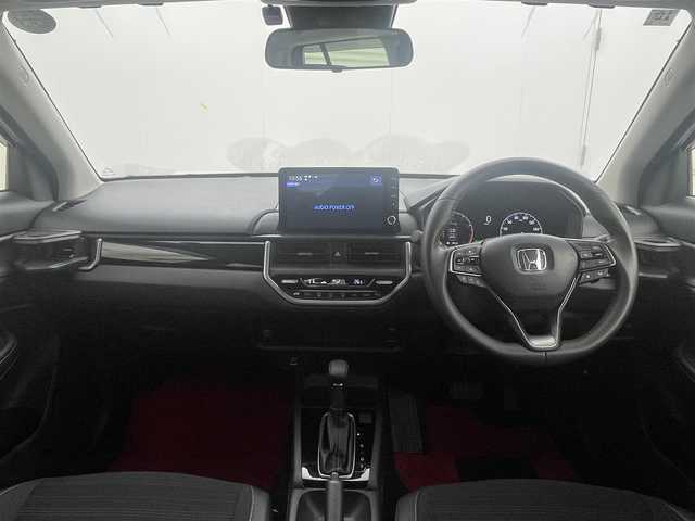 ホンダ ＷＲ－Ｖ Z 茨城県 2024(令6)年 0.8万km プラチナホワイトパール 純正ナビ/バックカメラ/フルセグ再生可/HDMI/衝突被害軽減ブレーキ/車線逸脱抑制装置/レーダークルーズコントロール/オートマチックハイビーム/クリアランスソナー/純正17インチAW/LEDヘッドライト/スマートキー