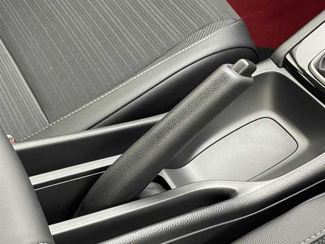 ホンダ ＷＲ－Ｖ Z 茨城県 2024(令6)年 0.8万km プラチナホワイトパール 純正ナビ/バックカメラ/フルセグ再生可/HDMI/衝突被害軽減ブレーキ/車線逸脱抑制装置/レーダークルーズコントロール/オートマチックハイビーム/クリアランスソナー/純正17インチAW/LEDヘッドライト/スマートキー