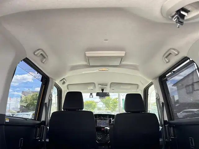 ダイハツ トール カスタムG SAⅡ 静岡県 2016(平28)年 2.6万km ブラックマイカメタリック/インペリアルゴールドクリスタルメタリック エンジンスタートボタン/パワーステアリング/パワーウィンドウ/アイドリングストップ/スマートキー/オートエアコン/クルーズコントロール/純正フリップダウンモニター/9インチナビ（CD/DVD/BT/フルセグ）/全方位カメラ/ETC/ドライブレコーダー前後/ウォークスルー/純正フロアマット/純正アルミホイール/ABS/横滑り防止装置/コーナーセンサー/レーンキープアシスト/オートライト/LEDヘッドライト/Wエアバック/衝突軽減システム