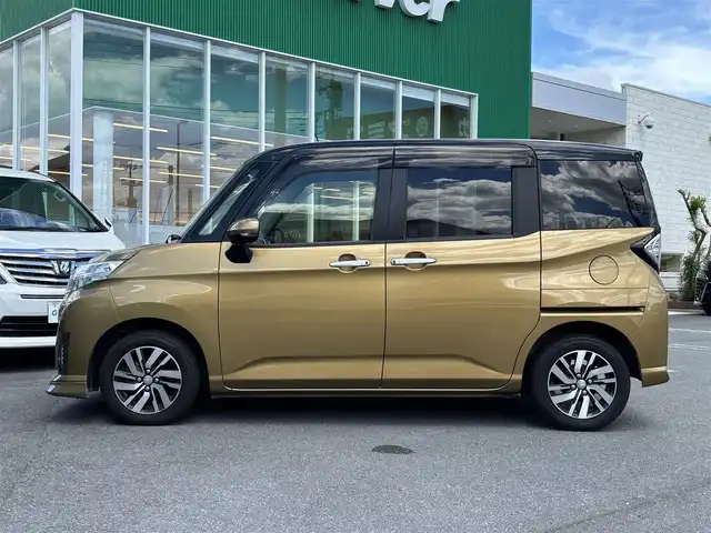 ダイハツ トール カスタムG SAⅡ 静岡県 2016(平28)年 2.6万km ブラックマイカメタリック/インペリアルゴールドクリスタルメタリック エンジンスタートボタン/パワーステアリング/パワーウィンドウ/アイドリングストップ/スマートキー/オートエアコン/クルーズコントロール/純正フリップダウンモニター/9インチナビ（CD/DVD/BT/フルセグ）/全方位カメラ/ETC/ドライブレコーダー前後/ウォークスルー/純正フロアマット/純正アルミホイール/ABS/横滑り防止装置/コーナーセンサー/レーンキープアシスト/オートライト/LEDヘッドライト/Wエアバック/衝突軽減システム