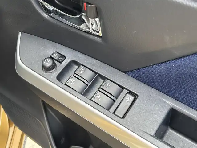 ダイハツ トール カスタムG SAⅡ 静岡県 2016(平28)年 2.6万km ブラックマイカメタリック/インペリアルゴールドクリスタルメタリック エンジンスタートボタン/パワーステアリング/パワーウィンドウ/アイドリングストップ/スマートキー/オートエアコン/クルーズコントロール/純正フリップダウンモニター/9インチナビ（CD/DVD/BT/フルセグ）/全方位カメラ/ETC/ドライブレコーダー前後/ウォークスルー/純正フロアマット/純正アルミホイール/ABS/横滑り防止装置/コーナーセンサー/レーンキープアシスト/オートライト/LEDヘッドライト/Wエアバック/衝突軽減システム