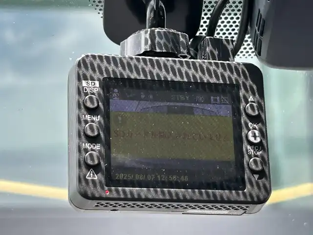 トヨタ プリウス A ツーリングセレクション 奈良県 2017(平29)年 7.4万km ホワイトパールクリスタルシャイン トヨタセーフティセンス　/純正ナビ　/ＥＴＣ　/ドラレコ　/バックカメラ　/クルーズコントロール　/フルセグ　/ヘッドアップディスプレイ　/シートヒーター　/ＢＳＭ　/レーンキープ　/コーナーセンサー　/横滑り防止装置/レーンキープアシスト/オートライト/オートマチックハイビーム/衝突被害軽減システム