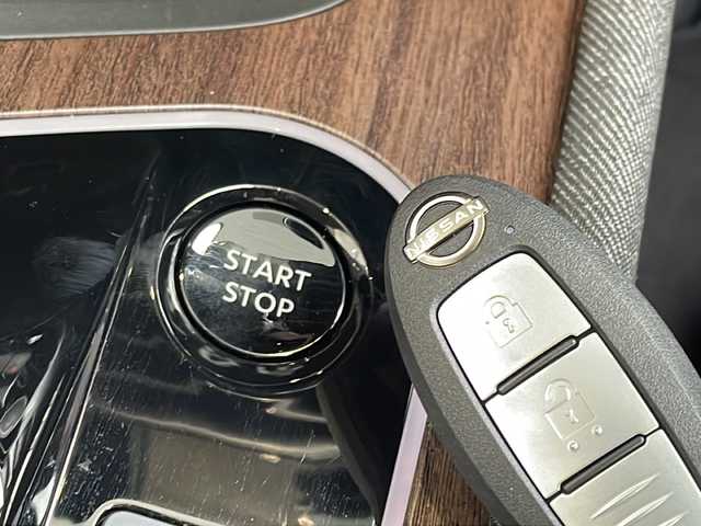 日産 オーラ G レザーエディション 愛知県 2024(令6)年 0.5万km 黒 プロパイロット/衝突被害軽減ブレーキ/BOSEプレミアムサウンド/純正9インチディスプレイオーディオナビ（あり）/三眼LEDヘッドライト/全方位カメラ/レーダークルーズコントロール/フルセグTV/Bluetooth/バックカメラ/コーナーセンサー/オートマチックハイビーム/純正アルミホイール/ETC2.0/インテリジェントミラー/置くだけ充電器/ステアリングスイッチ/スマートキー/プッシュスタート