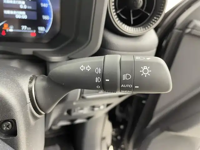 トヨタ ランドクルーザー ２５０ ZX 福井県 2024(令6)年 0.6万km ブラック 12.3インチメーカーオプションディスプレイオーディオPLUS/JBLプレミアムサウンド14スピーカー12chアンプ/12.3TFTマルチインフォメーションメーターディスプレイ/置くだけ充電/トヨタチームメイト渋滞時支援ドライバーカメラ/緊急時操舵支援フロントクロストラフィックアシスト/本革シート/サンルーフ/ビルトインETC2.0/アダプティブクルーズコントロール/トヨタセーフティセンス/アラウンドビューモニター/フルタイム4WD/LSD付きトランスファー/ドライブモードセレクト/ダウンヒルアシストコントロール/サイドステップ/ルーフレール/UVカット機能付きプライバシーリヤガラス/シートヒーター/シートベンチレーター/パワーシート/ブラインドスポットモニター/前後方ドライブレコーダー/ブラインドスポットモニター/パワーバックドア