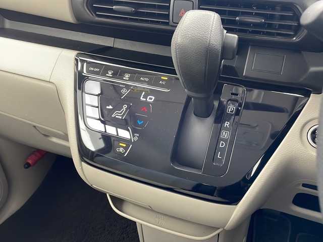 日産 ルークス X 沖縄県 2020(令2)年 6.1万km ブロッサムピンク 純正ナビ （MJ119D-W）/(フルセグＴＶ、ＣＤ、Ｂｌｕｅｔｏｏｔｈ）　/バックカメラ/片側パワースライドドア/ドライブレコーダー/ステアリングスイッチ/プッシュスタート/スマートキー/純正フロアマット/オートライト/コーナーセンサー/アイドリングストップ/取扱説明書