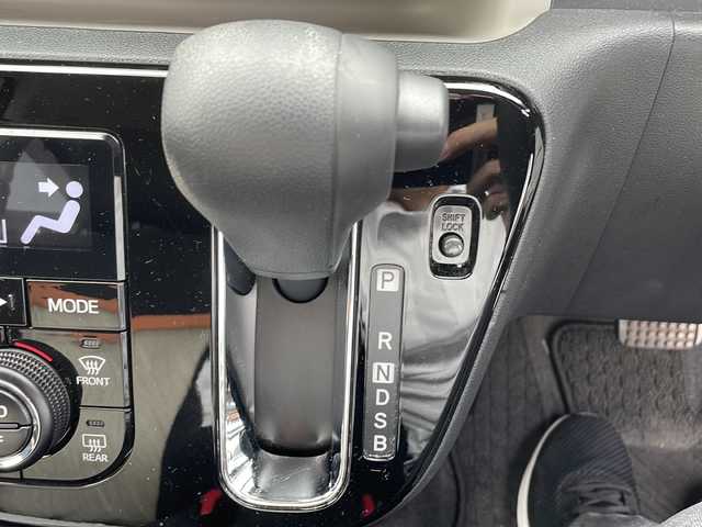 トヨタ パッソ モーダ 千葉県 2020(令2)年 2.1万km ブラックマイカメタリック/パールホワイト2トーン ナビＮＳＣＮ－Ｗ６８　バックカメラ　ドラレコ　ＥＴＣ　レーンアシスト　ＡＨＢ　衝突被害軽減　スマートアシスト　ツートンカラー　ＬＥＤライト　オートライト　前後センサー　アイドリングストップ 14AW