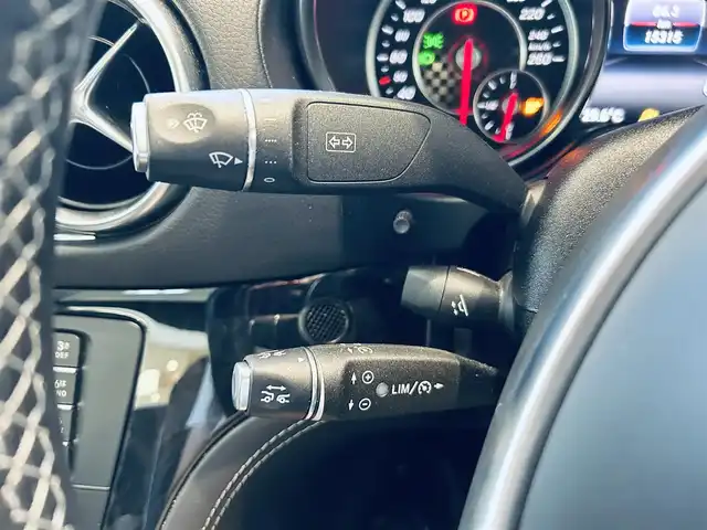 メルセデス・ベンツ ＳＬ４００ 大阪府 2019(令1)年 1.6万km グレー ワンオーナー/レーダーセーフティP/スカイルーフ/純正ナビ/TV/バックカメラ/applecarplay/ACC/純正19インチAW/LEDヘッドライト/電動リアゲート/黒革/メモリ付きパワーシート/エアシートヒーター/ブラインドスポット/ETC/ドラレコ/パドルシフト