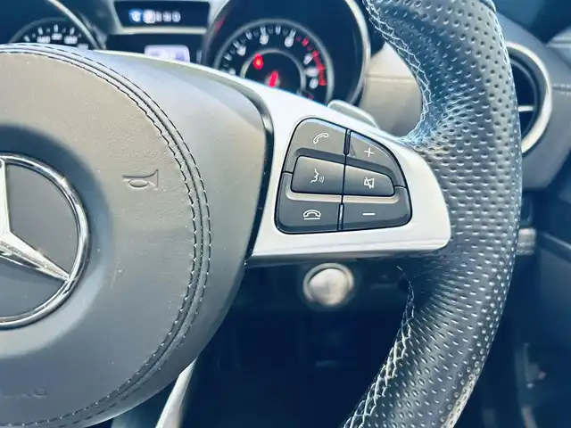 メルセデス・ベンツ ＳＬ４００ 大阪府 2019(令1)年 1.6万km グレー ワンオーナー/レーダーセーフティP/スカイルーフ/純正ナビ/TV/バックカメラ/applecarplay/ACC/純正19インチAW/LEDヘッドライト/電動リアゲート/黒革/メモリ付きパワーシート/エアシートヒーター/ブラインドスポット/ETC/ドラレコ/パドルシフト
