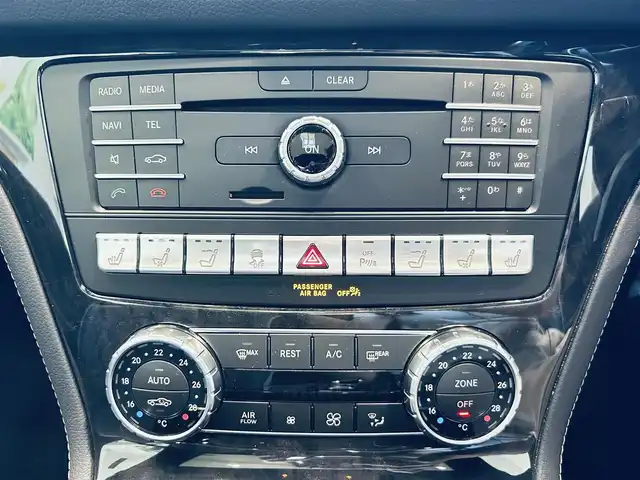 メルセデス・ベンツ ＳＬ４００ 大阪府 2019(令1)年 1.6万km グレー ワンオーナー/レーダーセーフティP/スカイルーフ/純正ナビ/TV/バックカメラ/applecarplay/ACC/純正19インチAW/LEDヘッドライト/電動リアゲート/黒革/メモリ付きパワーシート/エアシートヒーター/ブラインドスポット/ETC/ドラレコ/パドルシフト