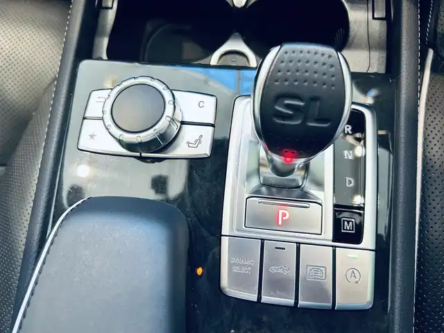 メルセデス・ベンツ ＳＬ４００ 大阪府 2019(令1)年 1.6万km グレー ワンオーナー/レーダーセーフティP/スカイルーフ/純正ナビ/TV/バックカメラ/applecarplay/ACC/純正19インチAW/LEDヘッドライト/電動リアゲート/黒革/メモリ付きパワーシート/エアシートヒーター/ブラインドスポット/ETC/ドラレコ/パドルシフト
