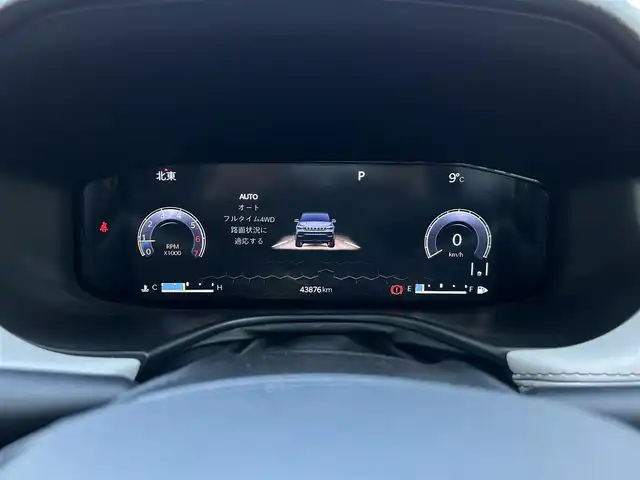 クライスラー・ジープ ジープ コンパス リミテッド 群馬県 2021(令3)年 4.4万km パール 純正メモリナビ(FM/AM/BT/USB/Applecarplay)/安全装置/　・坂道発進支援/　・ヒルディセントコントロール/　・全方位カメラ/　・衝突軽減ブレーキ/　・ブラインドスポットアラート/　・アクティブレーンマネジメント/　・トラフィックサインアシスト/　・コーナーセンサー/　・ドライバーアテンションアラート/４WD切り替え/純正タイヤ空気圧計(メーター内表示)/電子パーキングブレーキ/ステアリングヒーター/オートブレーキホールド/前席シートヒーター/standard/MUD/SNOW/メモリー機能付きパワーシート/雨量感知ワイパー/クルーズコントロール/革巻きステアリング/ヘッドライトレベライザー/フォグランプ/リアフォグランプ/アルパインサウンドシステム/ETC/電格ミラー/セカンドシートコンセント/パワーバックドア/ドアミラーヒーター/保証書/取扱説明書