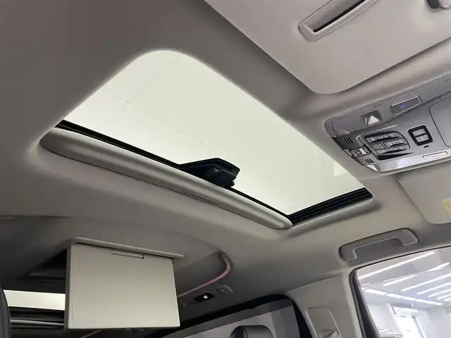 トヨタ アルファード S Cパッケージ 埼玉県 2022(令4)年 4.5万km ホワイトパールクリスタルシャイン モデリスタ　サンルーフ　後席モニタ　ＤＶＤ　ＥＴＣ　３眼ＬＥＤ　純正９型ＤＡ　コネクトナビ　Ｂカメラ　両側電動　ドライブレコーダー　温シート　エアシート　ベンチレ―ション　電動リアゲート　電動シート フルセグTV　ＭＴモード付ＡＴ　トヨタセーフティセンス