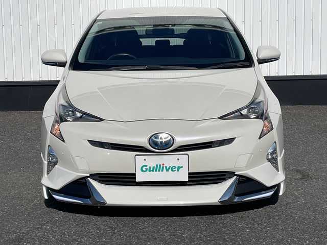 トヨタ プリウス Sセーフティプラス 千葉県 2016(平28)年 6.9万km ホワイトパールクリスタルシャイン 純正メモリナビ/(フルセグTV/BT/CD/DVD/FM/AM)/フルエアロ/ヘッドアップディスプレイ/パーキングアシスト/衝突被害軽減システム/車線逸脱警報/バックカメラ/追従気クルーズコントロール/横滑り防止装置/ビルトインETC/アイドリングストップ/LEDヘッドライト/フォグランプ/オートライト/ウィンカーミラー/電動格納ミラー/純正15インチAW/シートリフター/プッシュスタート/スマートキー/フロアマット/スペアキー/取扱説明書/保証書