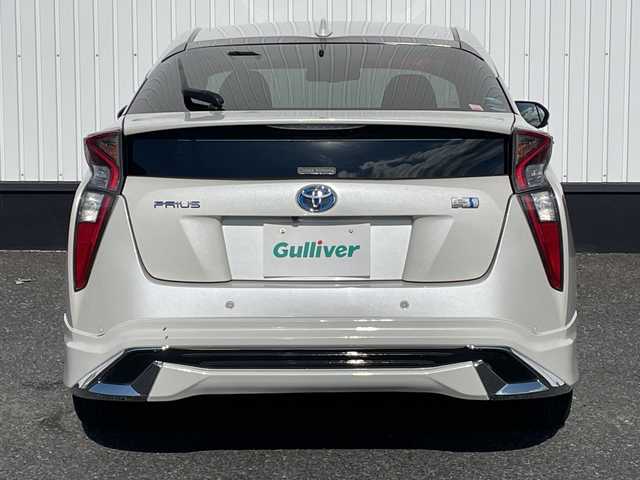 トヨタ プリウス Sセーフティプラス 千葉県 2016(平28)年 6.9万km ホワイトパールクリスタルシャイン 純正メモリナビ/(フルセグTV/BT/CD/DVD/FM/AM)/フルエアロ/ヘッドアップディスプレイ/パーキングアシスト/衝突被害軽減システム/車線逸脱警報/バックカメラ/追従気クルーズコントロール/横滑り防止装置/ビルトインETC/アイドリングストップ/LEDヘッドライト/フォグランプ/オートライト/ウィンカーミラー/電動格納ミラー/純正15インチAW/シートリフター/プッシュスタート/スマートキー/フロアマット/スペアキー/取扱説明書/保証書
