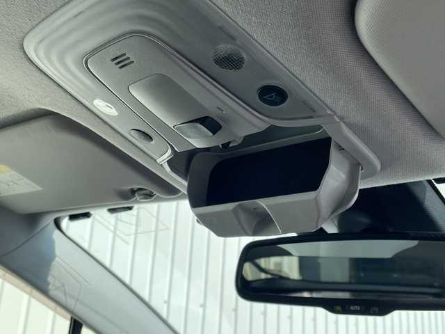 トヨタ プリウス Sセーフティプラス 千葉県 2016(平28)年 6.9万km ホワイトパールクリスタルシャイン 純正メモリナビ/(フルセグTV/BT/CD/DVD/FM/AM)/フルエアロ/ヘッドアップディスプレイ/パーキングアシスト/衝突被害軽減システム/車線逸脱警報/バックカメラ/追従気クルーズコントロール/横滑り防止装置/ビルトインETC/アイドリングストップ/LEDヘッドライト/フォグランプ/オートライト/ウィンカーミラー/電動格納ミラー/純正15インチAW/シートリフター/プッシュスタート/スマートキー/フロアマット/スペアキー/取扱説明書/保証書