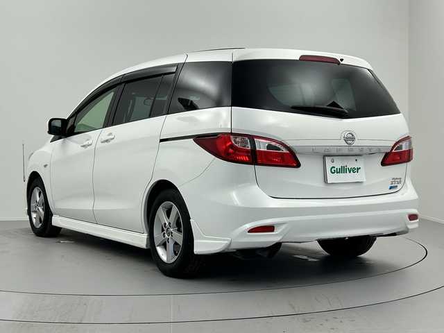 日産 ラフェスタ ハイウェイスター 奈良県 2014(平26)年 3.9万km 白 純正7インチSDナビ/CD/DVD/SD/USB/TV/ドライブレコーダー/横滑り防止装置/片側パワースライドドア/アイドリングストップ/ヘッドライトレベライザー/フロントフォグ/純正15インチAW/純正フロアマット/電格ミラー/ドアバイザー/ETC