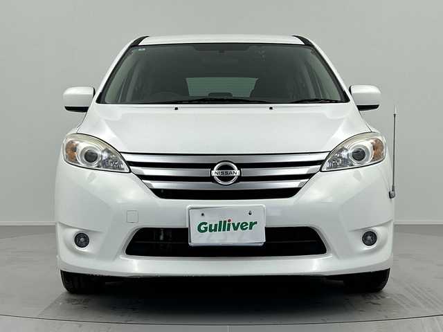 日産 ラフェスタ ハイウェイスター 奈良県 2014(平26)年 3.9万km 白 純正7インチSDナビ/CD/DVD/SD/USB/TV/ドライブレコーダー/横滑り防止装置/片側パワースライドドア/アイドリングストップ/ヘッドライトレベライザー/フロントフォグ/純正15インチAW/純正フロアマット/電格ミラー/ドアバイザー/ETC