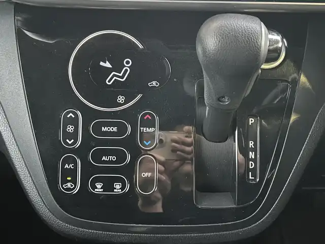 日産 デイズ ルークス ハイウェイスター Gターボ 東京都 2018(平30)年 8.4万km スパークリングレッド/ブラック 純正ナビ/　フルセグTV/DVD/CD/Bluetooth/アラウンドビューモニター/両側パワースライドドア/エマージェンシーブレーキ/踏み間違い防止アシスト/LEDヘッドライト/フォグランプ/オートライト/ハイビームアシスト/アイドリングストップ/電動オート格納ミラー/ウインカーミラー/革巻きステアリングホイール/ステアリングスイッチ/プッシュスタート/スマートキー/Ｄ席シートヒーター/オーバーヘッドコンソール/ナノイー付リアシーリングファン/サンシェード後席/サイドシルスポイラー/リアスポイラー/社外マフラー/純正フロアマット/ドアバイザー