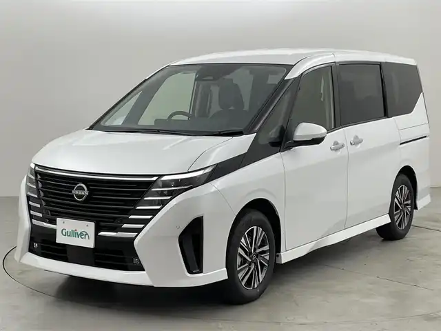 日産 セレナ e－パワー ハイウェイスター V 福岡県 2025(令7)年 0.1万km未満 プリズムホワイト 登録済未使用車　/後席モニター　/純正ナビ　/全方位カメラ　/ナビ連動ドラレコ　/ＥＴＣ２．０　/デジタルルームミラー　/置くだけ充電　/障害物センサー　/エマージェンシーブレーキ　/レーンキープ　/踏み間違い防止　/ＢＳＭ/両側電動スライドドア/ステアリングリモコン/純正16インチアルミホイール/LEDヘッドライト