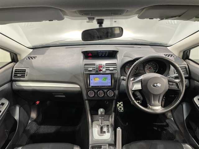 スバル インプレッサ スポーツ 2．0i－S 愛知県 2012(平24)年 11.6万km オブシディアンブラックパール カロツツェリアSDナビ/（Bluetooth/フルセグTV/SD/FM/AM/CD・DVD再生）/ビルトインETC/オートクルーズコントール/D席パワーシート/ハーフレザーシート/パドルシフト/横滑り防止/純正フロアマット/純正アルミホイール/フォグランプ/ドアバイザー/取扱説明書