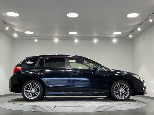 スバル インプレッサ スポーツ 2．0i－S 愛知県 2012(平24)年 11.6万km オブシディアンブラックパール カロツツェリアSDナビ/（Bluetooth/フルセグTV/SD/FM/AM/CD・DVD再生）/ビルトインETC/オートクルーズコントール/D席パワーシート/ハーフレザーシート/パドルシフト/横滑り防止/純正フロアマット/純正アルミホイール/フォグランプ/ドアバイザー/取扱説明書