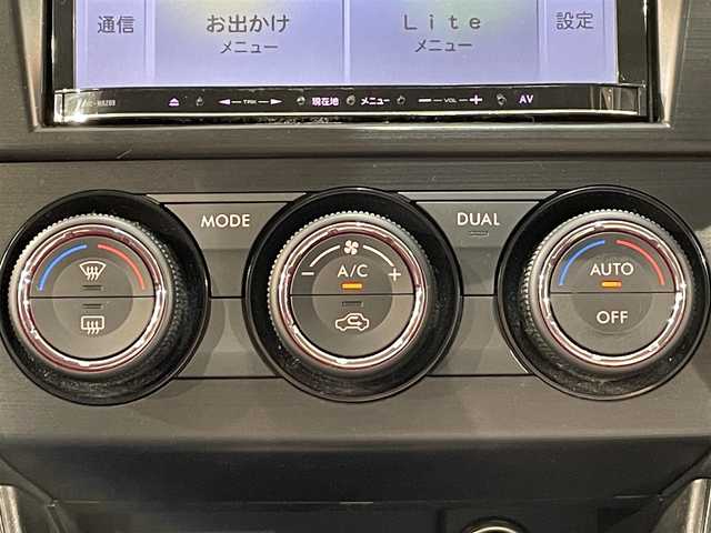 スバル インプレッサ スポーツ 2．0i－S 愛知県 2012(平24)年 11.6万km オブシディアンブラックパール カロツツェリアSDナビ/（Bluetooth/フルセグTV/SD/FM/AM/CD・DVD再生）/ビルトインETC/オートクルーズコントール/D席パワーシート/ハーフレザーシート/パドルシフト/横滑り防止/純正フロアマット/純正アルミホイール/フォグランプ/ドアバイザー/取扱説明書
