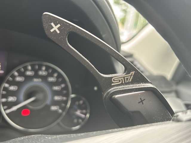 スバル レガシィ Ｂ４ 2．5GT Sパッケージ 鳥取県 2009(平21)年 7.2万km クリスタルブラックシリカ 4WD/インタークーラーターボ/Si-DRIVE/クラリオンHDDナビ【GCX809】/・フルセグ/・CD/DVD/・Bluetooth/スマートキー/プッシュスタート/ETC/ハーフレザーシート /D席パワーシート /社外18AW/ABS/電動パーキング/オートライト/キセノンライト /W＆サイドエアバック/カーテンエアバック /パドルシフト