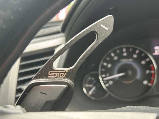 スバル レガシィ Ｂ４ 2．5GT Sパッケージ 鳥取県 2009(平21)年 7.2万km クリスタルブラックシリカ 4WD/インタークーラーターボ/Si-DRIVE/クラリオンHDDナビ【GCX809】/・フルセグ/・CD/DVD/・Bluetooth/スマートキー/プッシュスタート/ETC/ハーフレザーシート /D席パワーシート /社外18AW/ABS/電動パーキング/オートライト/キセノンライト /W＆サイドエアバック/カーテンエアバック /パドルシフト