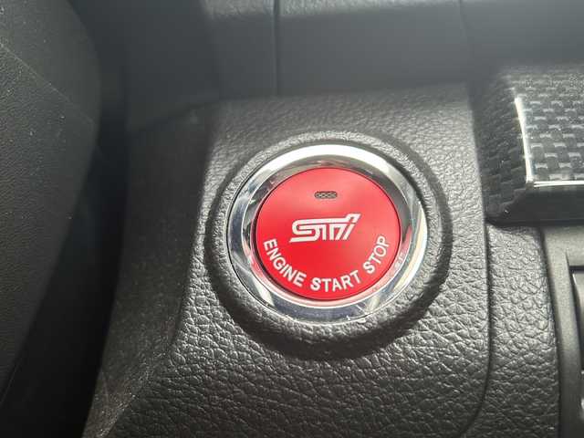 スバル レガシィ Ｂ４ 2．5GT Sパッケージ 鳥取県 2009(平21)年 7.2万km クリスタルブラックシリカ 4WD/インタークーラーターボ/Si-DRIVE/クラリオンHDDナビ【GCX809】/・フルセグ/・CD/DVD/・Bluetooth/スマートキー/プッシュスタート/ETC/ハーフレザーシート /D席パワーシート /社外18AW/ABS/電動パーキング/オートライト/キセノンライト /W＆サイドエアバック/カーテンエアバック /パドルシフト