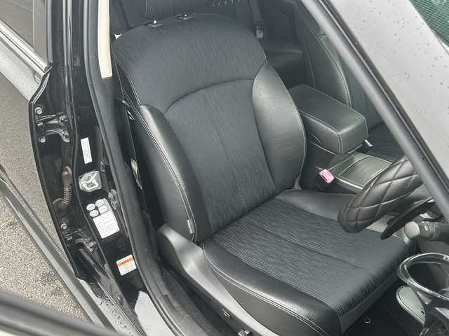 スバル レガシィ Ｂ４ 2．5GT Sパッケージ 鳥取県 2009(平21)年 7.2万km クリスタルブラックシリカ 4WD/インタークーラーターボ/Si-DRIVE/クラリオンHDDナビ【GCX809】/・フルセグ/・CD/DVD/・Bluetooth/スマートキー/プッシュスタート/ETC/ハーフレザーシート /D席パワーシート /社外18AW/ABS/電動パーキング/オートライト/キセノンライト /W＆サイドエアバック/カーテンエアバック /パドルシフト