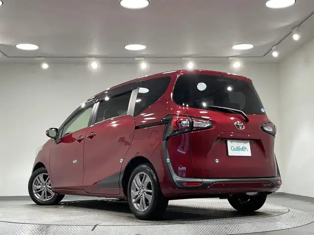 トヨタ シエンタ G クエロ 愛知県 2018(平30)年 0.9万km センシュアルレッドマイカ 純正ＳＤナビ　/（Bluetooth/フルセグTV/SD/AM/FM/CD・DVD再生）/パノラミックビューモニター　/両側パワースライドドア/トヨタセーフティセンスC/　-プリクラッシュセーフティ（衝突軽減ブレーキ）/　-LDA(車線逸脱警報）/　-先行車発進/シートヒーター　/ＬＥＤヘッドライト　/ステアリングヒーター　/クリアランスソナー　/ドライブレコーダー/LEDフォグ/応急スペアタイヤ有