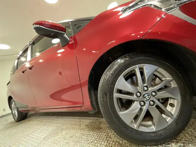 トヨタ シエンタ G クエロ 愛知県 2018(平30)年 0.9万km センシュアルレッドマイカ 純正ＳＤナビ　/（Bluetooth/フルセグTV/SD/AM/FM/CD・DVD再生）/パノラミックビューモニター　/両側パワースライドドア/トヨタセーフティセンスC/　-プリクラッシュセーフティ（衝突軽減ブレーキ）/　-LDA(車線逸脱警報）/　-先行車発進/シートヒーター　/ＬＥＤヘッドライト　/ステアリングヒーター　/クリアランスソナー　/ドライブレコーダー/LEDフォグ/応急スペアタイヤ有