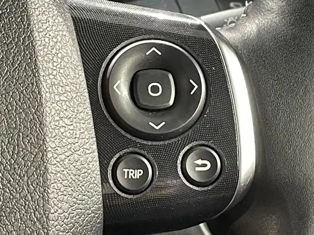 トヨタ シエンタ G クエロ 愛知県 2018(平30)年 0.9万km センシュアルレッドマイカ 純正ＳＤナビ　/（Bluetooth/フルセグTV/SD/AM/FM/CD・DVD再生）/パノラミックビューモニター　/両側パワースライドドア/トヨタセーフティセンスC/　-プリクラッシュセーフティ（衝突軽減ブレーキ）/　-LDA(車線逸脱警報）/　-先行車発進/シートヒーター　/ＬＥＤヘッドライト　/ステアリングヒーター　/クリアランスソナー　/ドライブレコーダー/LEDフォグ/応急スペアタイヤ有