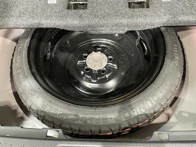 トヨタ シエンタ G クエロ 愛知県 2018(平30)年 0.9万km センシュアルレッドマイカ 純正ＳＤナビ　/（Bluetooth/フルセグTV/SD/AM/FM/CD・DVD再生）/パノラミックビューモニター　/両側パワースライドドア/トヨタセーフティセンスC/　-プリクラッシュセーフティ（衝突軽減ブレーキ）/　-LDA(車線逸脱警報）/　-先行車発進/シートヒーター　/ＬＥＤヘッドライト　/ステアリングヒーター　/クリアランスソナー　/ドライブレコーダー/LEDフォグ/応急スペアタイヤ有