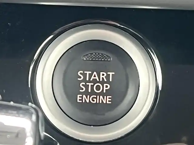 日産 デイズ ルークス ハイウェイスターX Gパッケージ 秋田県 2018(平30)年 2.5万km ブラック ４WD/純正ナビ/全方位カメラ/アラウンドビューモニター/衝突軽減システム/LEDヘッドライト/両側パワスラ/フルセグ/アイドリングストップ/レーンキープアシスト/オートマチックハイビーム/プッシュスタート/コーナーセンサー/D席シートヒーター/ステアリングスイッチ/ドライブレコーダー/ETC/純正フロアマット/純正ドアバイザー/オートライト/オートエアコン/パワーステアリング/パワーウィンドウ/横滑り防止/電動格納ウィンカーミラー