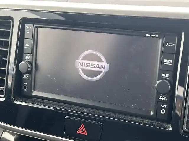日産 デイズ ルークス ハイウェイスターX Gパッケージ 秋田県 2018(平30)年 2.5万km ブラック ４WD/純正ナビ/全方位カメラ/アラウンドビューモニター/衝突軽減システム/LEDヘッドライト/両側パワスラ/フルセグ/アイドリングストップ/レーンキープアシスト/オートマチックハイビーム/プッシュスタート/コーナーセンサー/D席シートヒーター/ステアリングスイッチ/ドライブレコーダー/ETC/純正フロアマット/純正ドアバイザー/オートライト/オートエアコン/パワーステアリング/パワーウィンドウ/横滑り防止/電動格納ウィンカーミラー
