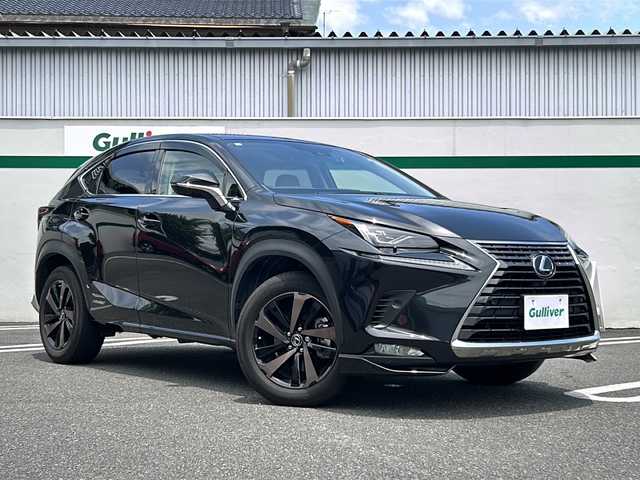 レクサス ＮＸ 300h バージョンL 東京都 2021(令3)年 4.9万km グラファイトブラックガラスフレーク 純正ナビ/・TV/Bluetooth/Apple car play/android auto/レクサスセーフティーシステム＋/・プリクラッシュセーフティ/・レーントレーシングアシスト/・アダプティブハイビームシステム/・レーダークルーズコントロール/・ロードサインアシスト/ブラインドスポットモニター/パノラミックビューモニター/三眼フルLEDヘッドランプ/オートライト/前後ドライブレコーダー（DC-DR652）/電動格納機能式後席/運転席・助手席ベンチレーション/全席シートヒーター/電動格納ミラー/純正18インチホイール/ETC/取扱説明書/保証書