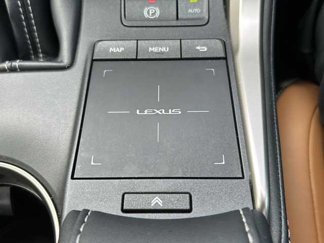 レクサス ＮＸ 300h バージョンL 東京都 2021(令3)年 4.9万km グラファイトブラックガラスフレーク 純正ナビ/・TV/Bluetooth/Apple car play/android auto/レクサスセーフティーシステム＋/・プリクラッシュセーフティ/・レーントレーシングアシスト/・アダプティブハイビームシステム/・レーダークルーズコントロール/・ロードサインアシスト/ブラインドスポットモニター/パノラミックビューモニター/三眼フルLEDヘッドランプ/オートライト/前後ドライブレコーダー（DC-DR652）/電動格納機能式後席/運転席・助手席ベンチレーション/全席シートヒーター/電動格納ミラー/純正18インチホイール/ETC/取扱説明書/保証書
