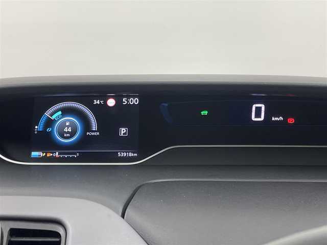 日産 セレナ e－パワー ハイウェイスター V 埼玉県 2020(令2)年 5.4万km マルーンレッド 2トーン プロパイロット　純正１０インチナビ　アラウンドビューモニター　両側パワースライドドア　パーキングアシスト　ドライブレコーダー　ＢＳＩ　ＬＥＤライト　ビルトインＥＴＣ　地デジフルセグ　コーナーセンサー