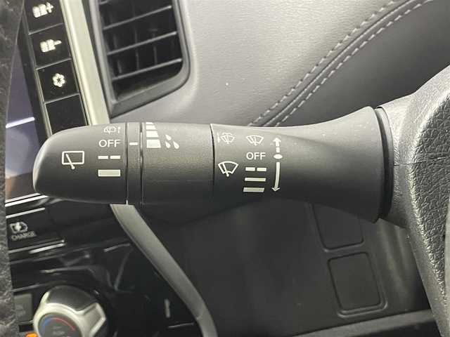 日産 セレナ e－パワー ハイウェイスター V 埼玉県 2020(令2)年 5.4万km マルーンレッド 2トーン プロパイロット　純正１０インチナビ　アラウンドビューモニター　両側パワースライドドア　パーキングアシスト　ドライブレコーダー　ＢＳＩ　ＬＥＤライト　ビルトインＥＴＣ　地デジフルセグ　コーナーセンサー