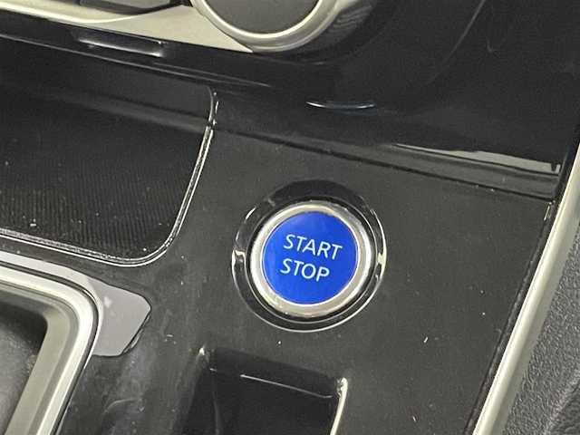 日産 セレナ e－パワー ハイウェイスター V 埼玉県 2020(令2)年 5.4万km マルーンレッド 2トーン プロパイロット　純正１０インチナビ　アラウンドビューモニター　両側パワースライドドア　パーキングアシスト　ドライブレコーダー　ＢＳＩ　ＬＥＤライト　ビルトインＥＴＣ　地デジフルセグ　コーナーセンサー