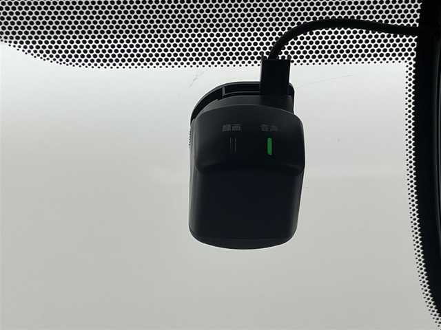 日産 セレナ e－パワー ハイウェイスター V 埼玉県 2020(令2)年 5.4万km マルーンレッド 2トーン プロパイロット　純正１０インチナビ　アラウンドビューモニター　両側パワースライドドア　パーキングアシスト　ドライブレコーダー　ＢＳＩ　ＬＥＤライト　ビルトインＥＴＣ　地デジフルセグ　コーナーセンサー